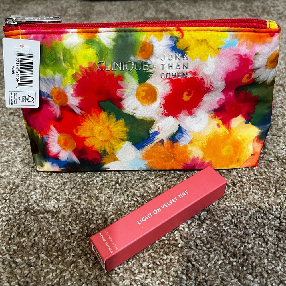 CLINIQUE X JONATHAN COHEN Colorful Make Up Bag Set NWT
